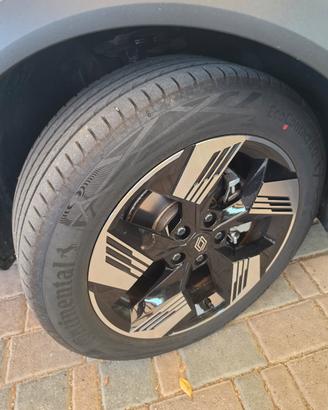 cerchi e gomme 215/55/18  