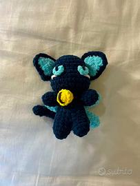 peluche all’uncinetto fatto a mano di gatto