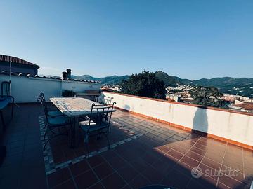 Pianesi: ampia metratura con terrazzo