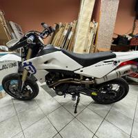 Motard husquarna 610