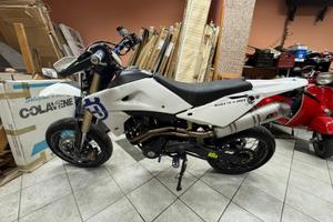 Motard husquarna 610