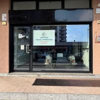 Negozio/ufficio, fronte Sempione