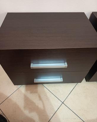 coppia comodini di color wenghe 