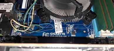  GA-P55A-UD3+ CPU Intel Core i7-860 + 4GB RAM DDR3