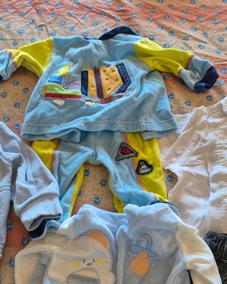 Lotto abbigliamento bambino 6-9 mesi