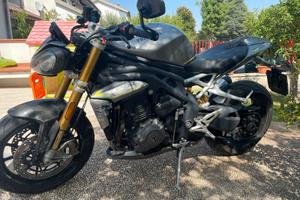 Triumph Speed Triple 1200 Rs
