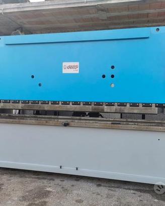 Pressa piegatrice omag