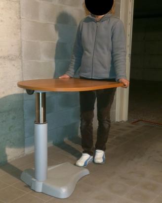 Tavolo scrivania pieghevole con ruote 