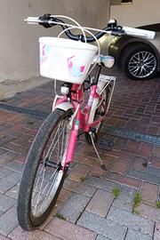 Bici per bambina con casco