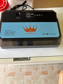 INCUBATRICE + 2 LAMPADE RISCALDANTI