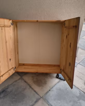 mobili in legno di pino ikea IVAR