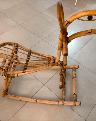 Cavallo a dondolo Vintage in Bambù e Rattan