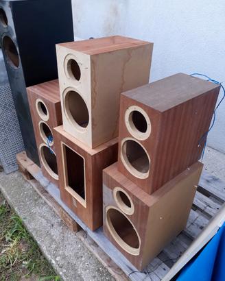 Lotto mobili singoli vuoti - box per diffusori