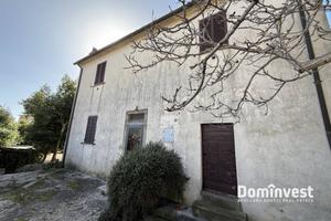 Rustico / Casale di 127 m² con 4 locali e box auto