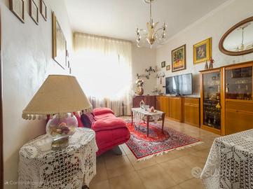 3 LOCALI A MANFREDONIA