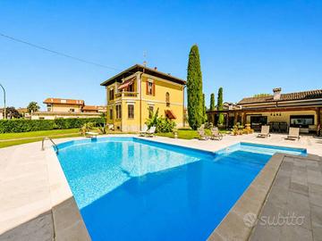 Villa di 435 m² con più di 5 locali e box auto dop