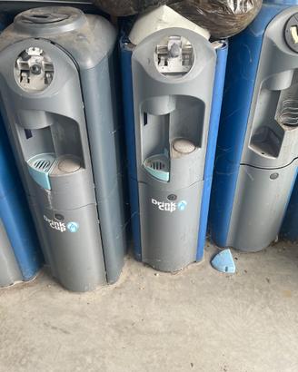 Dispenser acqua