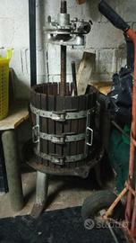 torchio agricolo per uva