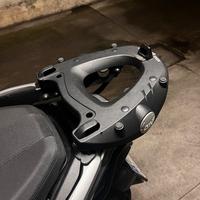 Piastra Givi Monokey M5M per Bauletto Moto/Scooter
