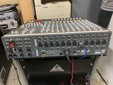 Allen & Heath GL2200 + 2 flight case