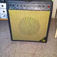 Amplificatore EKO 30 BASS