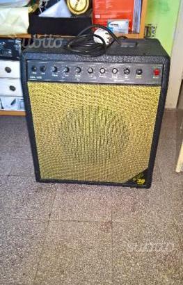 Amplificatore EKO 30 BASS