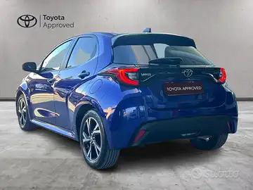 Auto Toyota Yaris