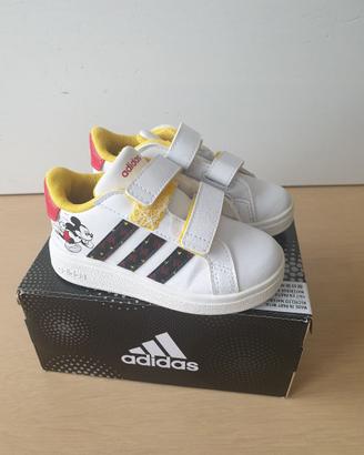 Scarpe Adidas da bambino