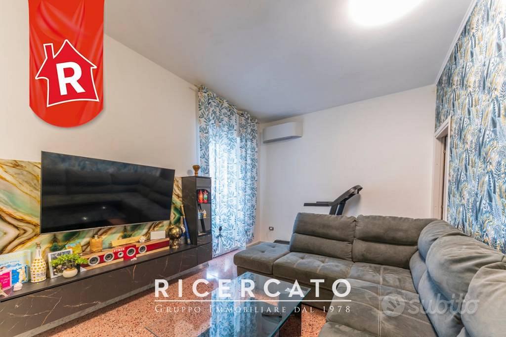 Appartamento di 120 m² con 5 locali a San Cesario
