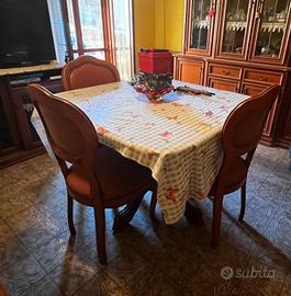 Tavolo quadrato allungabile