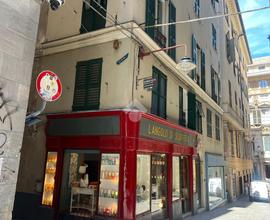 4 LOCALI A GENOVA