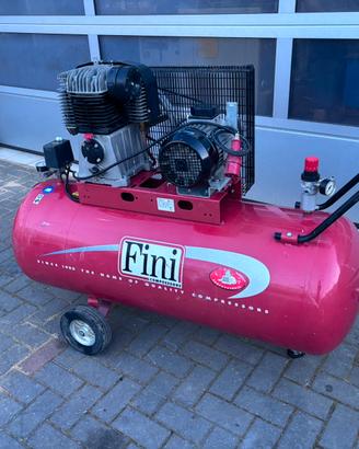 Compressore Fini 270 Lt trifase usato