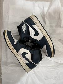 Jordan 1 Mid