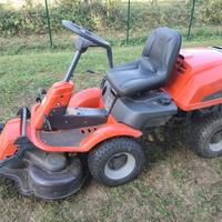 trattorino tagliaerba Husqvarna rider tag.frontale