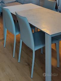 tavolo e sedie 