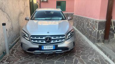 Mercedes GLA 200  4 matic cambio automatico