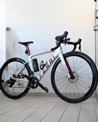 Bici da corsa in carbonio - SRAM - Ruote carbonio