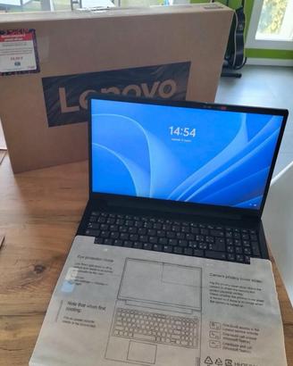 Pc portatile nuovo lenovo vg15j2