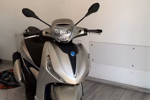 Piaggio Beverly 300 i.e. HPE 2021