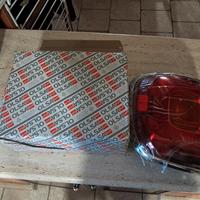 Fanale Olsa posteriore sinistro Fiat 500x.  15>