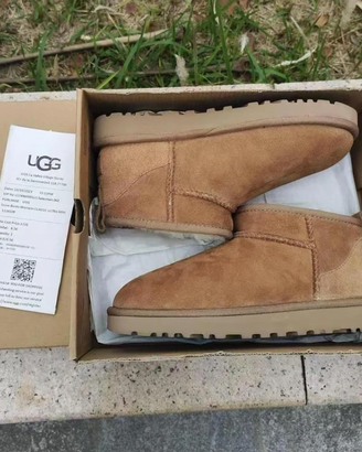 Stivaletti da donna UGG Ultra Mini 40