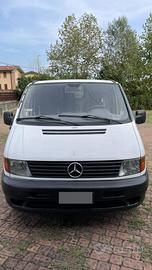 Mercedes Vito W638