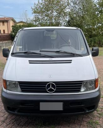 Mercedes Vito W638