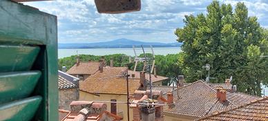 AT926 - Appartamento con terrazzo e vista Lago