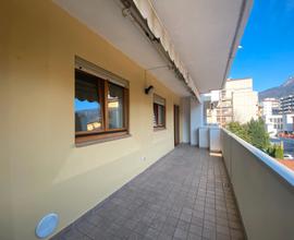 Via Perini appartamento bicamere con terrazzo