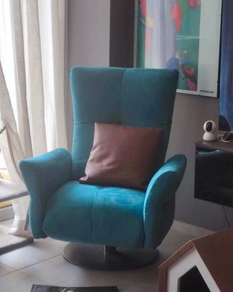 POLTRONA  EGOITALIANO E SEDIE SKLUM