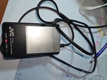 carica batteria telecamera JVC