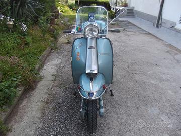 Lambretta 125 Special da vetrina