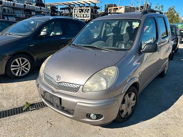 TOYOTA VERSO 2003 DISPONIBILE PER RICAMBI