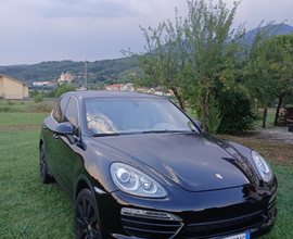 Porsche Cayenne Total Black